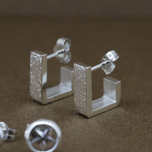 シルバーピアス251107