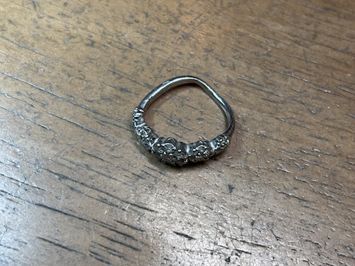 プラチナの指輪の変形修理260331