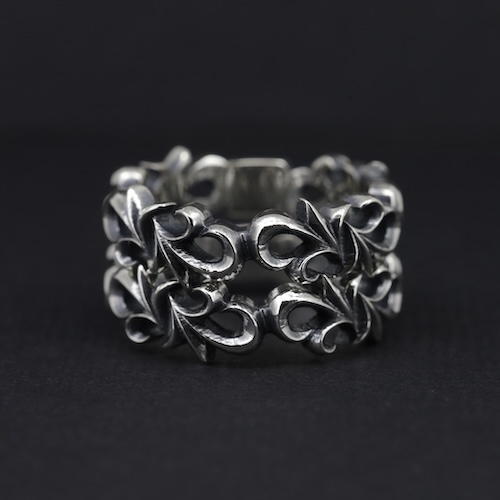 シルバーアラベスクリング 重ね付け260305