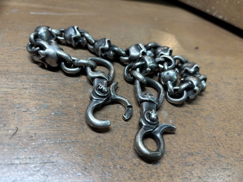 サーティーンデザインズのウォレットチェーンの修理前260430