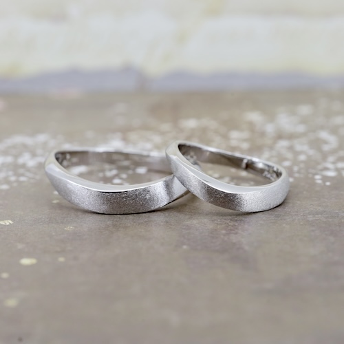 プラチナマリッジリング 260419